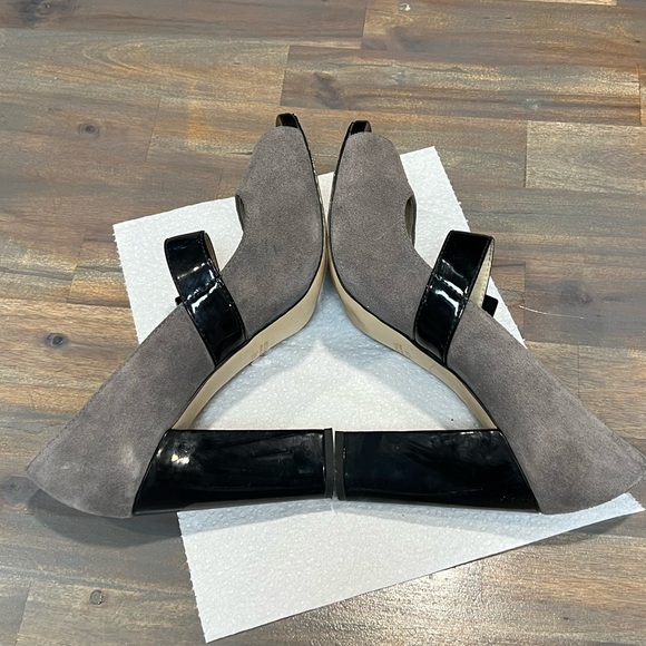 Micheal Kors ladies heels. - Picture 4 of 9